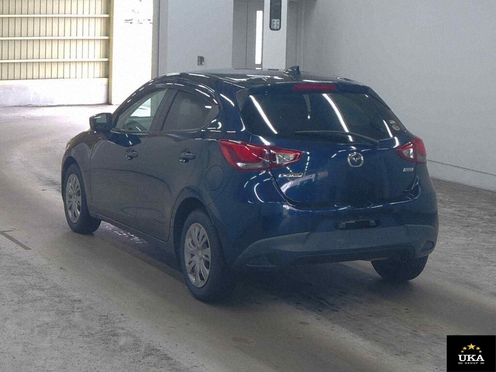 2016 Mazda Demio