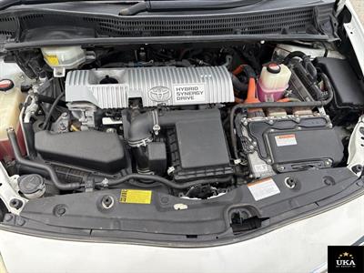 2015 Toyota Prius - Thumbnail