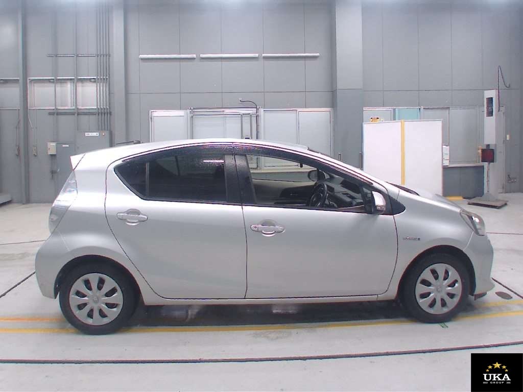 2013 Toyota Aqua