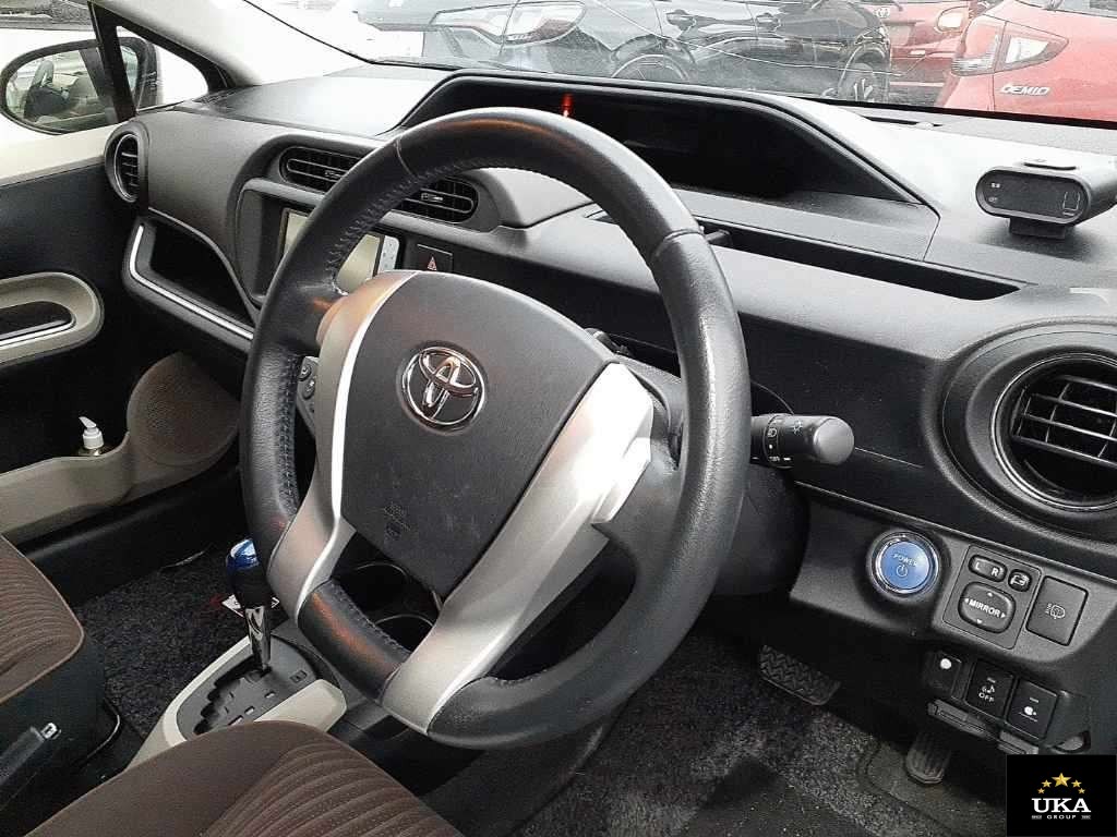 2013 Toyota Aqua