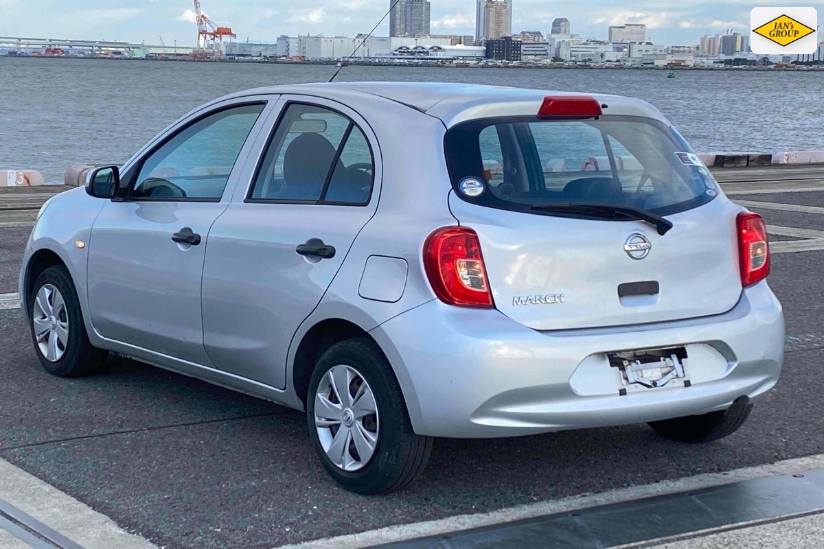 2015 Nissan March