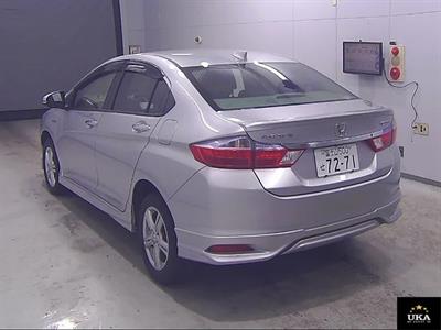 2014 Honda Grace - Thumbnail