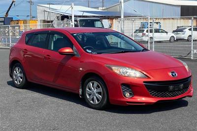 2013 Mazda Axela