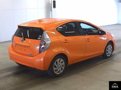 2015 Toyota Aqua - Thumbnail