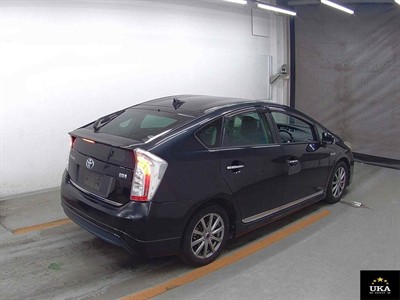 2012 Toyota Prius - Thumbnail