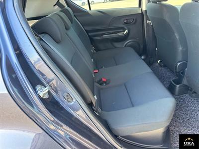 2015 Toyota Aqua - Thumbnail