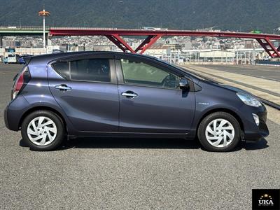 2015 Toyota Aqua - Thumbnail