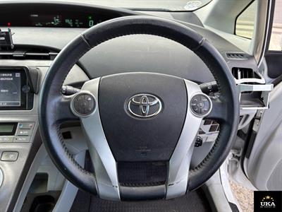 2013 Toyota Prius - Thumbnail