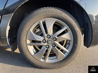 2017 Toyota Sienta - Thumbnail