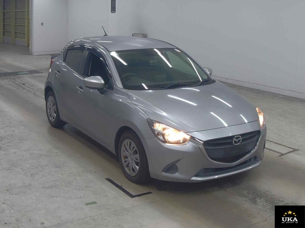 2016 Mazda Demio