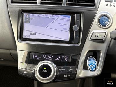 2012 Toyota Prius - Thumbnail