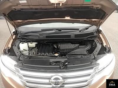 2014 Nissan Serena - Thumbnail