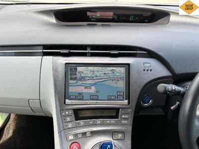 2013 Toyota Prius - Thumbnail