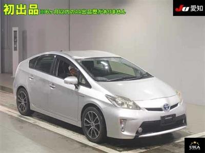 2013 Toyota Prius - Thumbnail