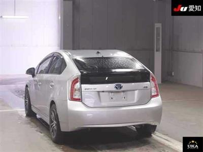 2013 Toyota Prius - Thumbnail