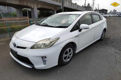 2013 Toyota Prius - Thumbnail