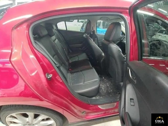 2015 Mazda Axela