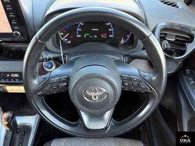 2021 Toyota Yaris - Thumbnail