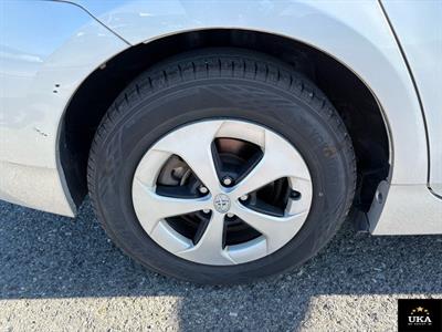 2015 Toyota Prius - Thumbnail
