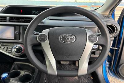 2014 Toyota Aqua - Thumbnail