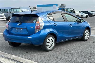 2014 Toyota Aqua - Thumbnail