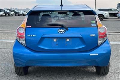 2014 Toyota Aqua - Thumbnail