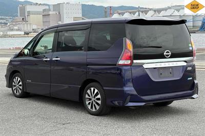 2017 Nissan Serena - Thumbnail