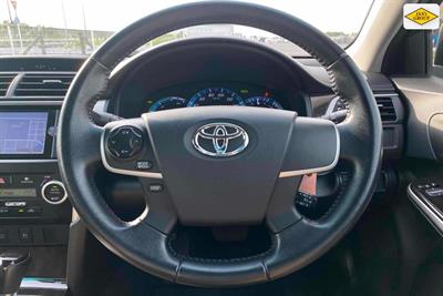 2014 Toyota Camry - Thumbnail