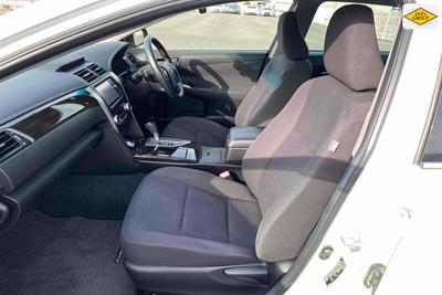 2014 Toyota Camry - Thumbnail