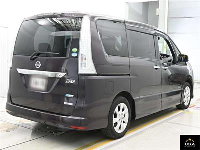 2013 Nissan Serena - Thumbnail