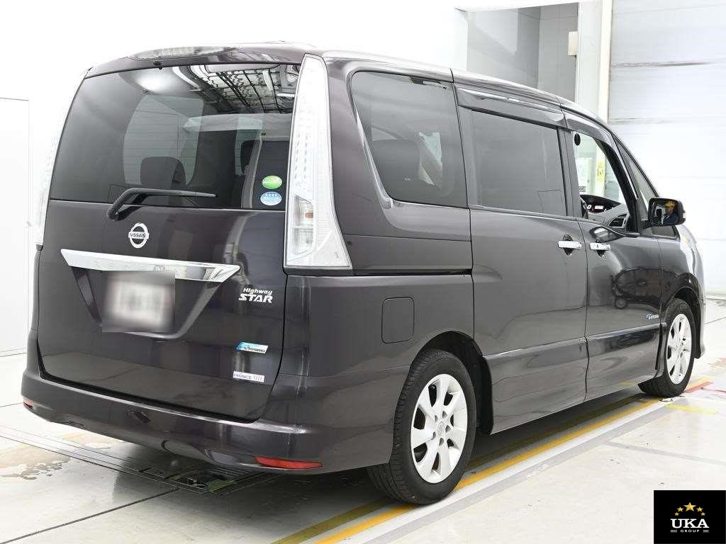 2013 Nissan Serena