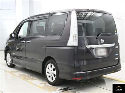 2013 Nissan Serena - Thumbnail