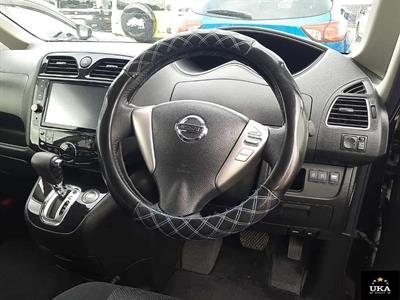 2013 Nissan Serena - Thumbnail