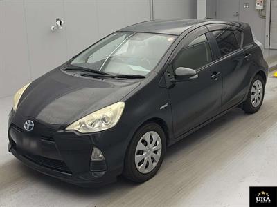 2013 Toyota Aqua - Thumbnail
