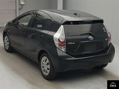 2013 Toyota Aqua - Thumbnail