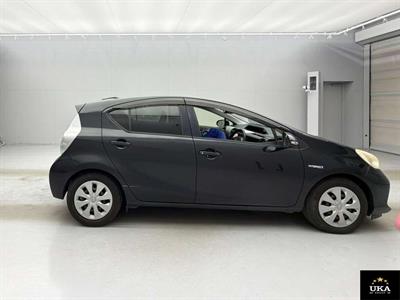 2013 Toyota Aqua - Thumbnail