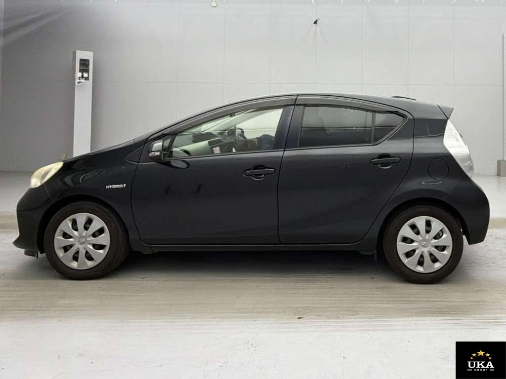 2013 Toyota Aqua
