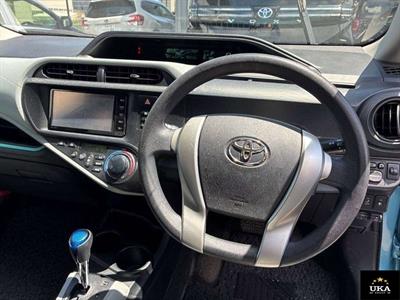 2012 Toyota Aqua - Thumbnail