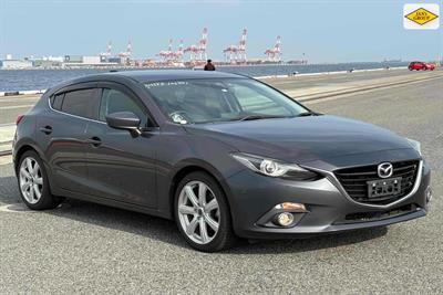 2014 Mazda Axela