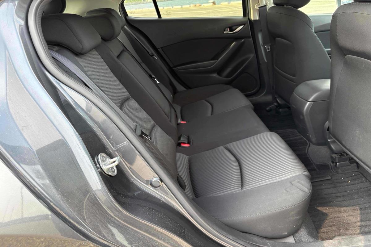 2014 Mazda Axela