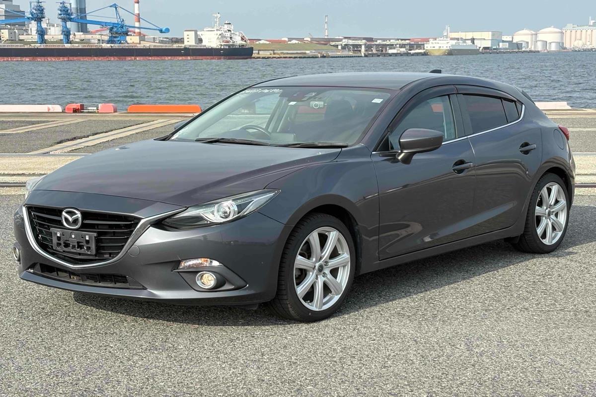 2014 Mazda Axela