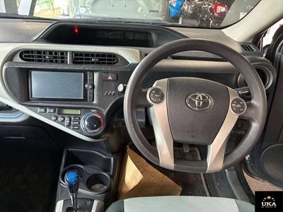 2013 Toyota Aqua - Thumbnail