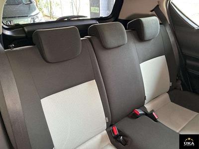 2013 Toyota Aqua - Thumbnail