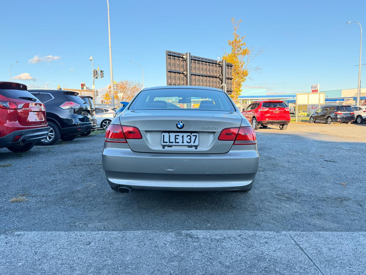 2007 BMW 320i