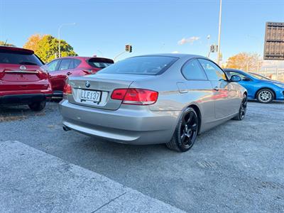2007 BMW 320i - Thumbnail