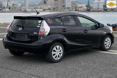 2014 Toyota Aqua - Thumbnail