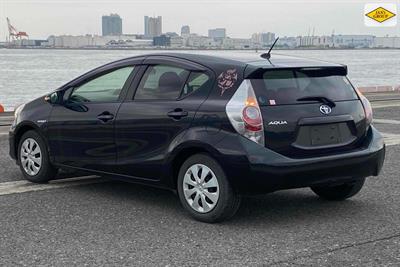 2014 Toyota Aqua - Thumbnail