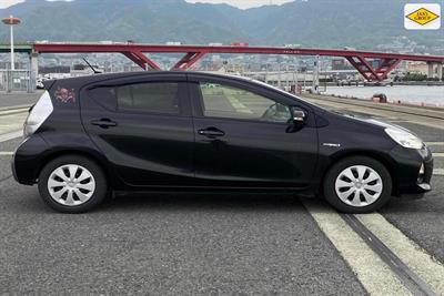 2014 Toyota Aqua - Thumbnail