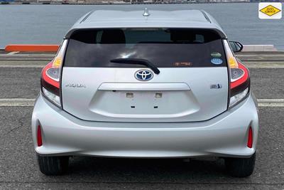 2019 Toyota Aqua - Thumbnail