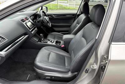 2017 Subaru Outback - Thumbnail